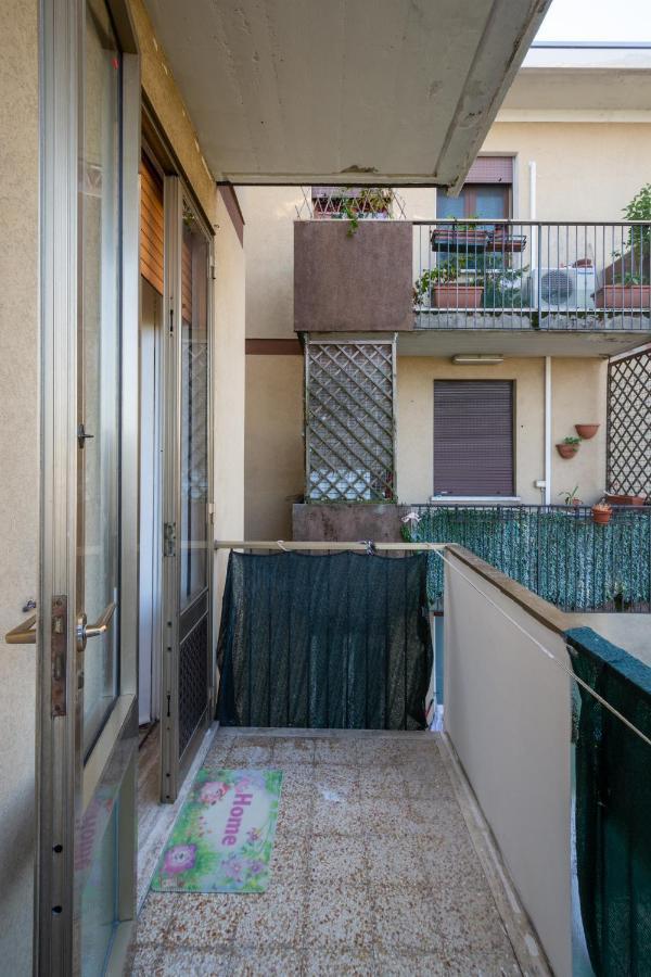 R&R Apartment Marghera Bagian luar foto