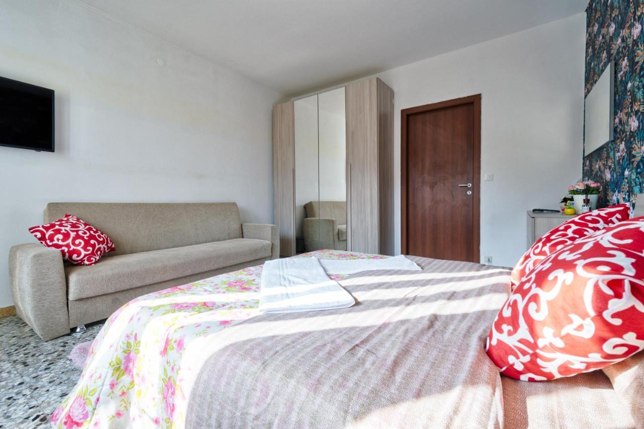 R&R Apartment Marghera Bagian luar foto