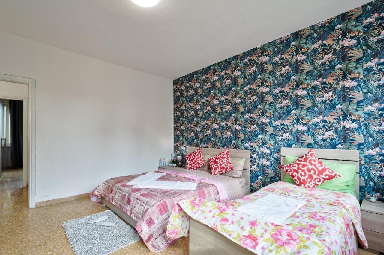 R&R Apartment Marghera Bagian luar foto