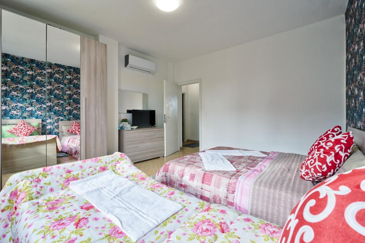 R&R Apartment Marghera Bagian luar foto